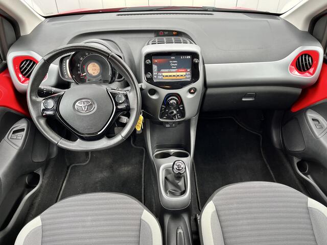 Toyota AYGO 1.0 VVT-i x-play Airco NL auto Apple Carplay Anroid auto Dealer onderhouden