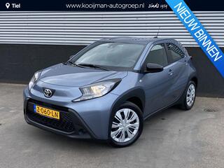 toyota-aygo-x-1.0-vvt-i-mt-play-nav