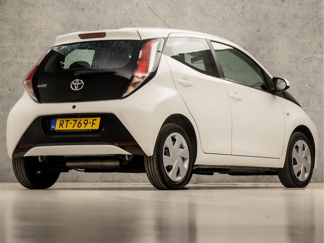 Toyota AYGO 1.0 VVT-i X-play (APPLE CARPLAY, SCHERM, AIRCO, 5 DEURS, RADIO, ELEK PAKKET, NIEUWE APK, NIEUWSTAAT)