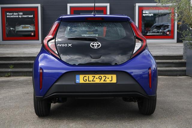 Toyota AYGO X 1.0 VVT-i MT Play