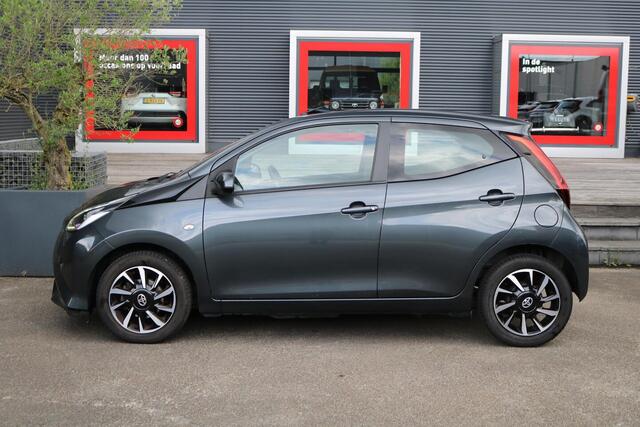 Toyota AYGO 1.0 VVT-i x-play