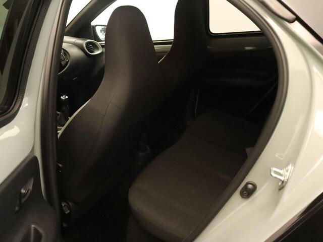 Toyota AYGO X 1.0 VVT-i MT Pulse - ORIGINEEL NEDERLANDSE AUTO - APPLE CARPLAY/ANDROID AUTO - ADAPTIVE CRUISE CONTROL - ACHTERUITRIJ CAMERA - CLIMATE CONTROL