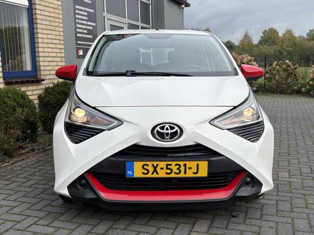 Toyota AYGO 1.0 VVT-i x-play CARPLAY-AIRCO-CAMERA
