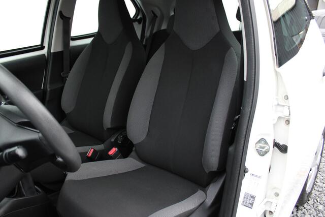 Toyota AYGO 1.0 VVT-i x-fun Airco en Bluetooth