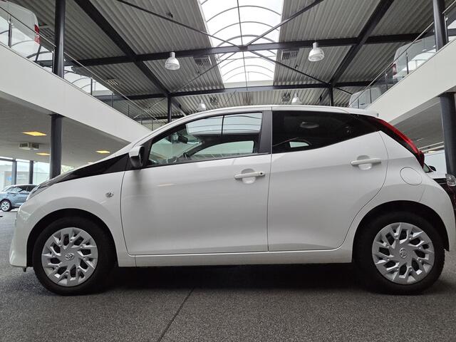 Toyota AYGO 1.0 VVT-i x-play