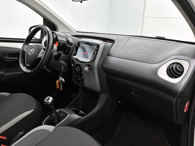 Toyota AYGO 1.0 VVT-i x-play | Apple Carplay/Android Auto | Camera |