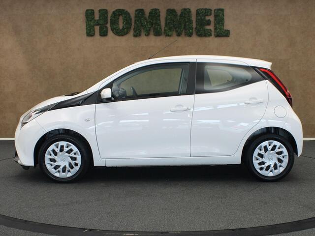Toyota AYGO 1.0 VVT-i x-play - ACHTERUITRIJCAMERA - APPLE CARPLAY/ANDROID AUTO - BLUETOOTH TELEFOONVOORBEREIDING - LED VERLICHTING - CLIMATE CONTROL / AIRCO - MULTIFUNCTIONEEL STUURWIEL