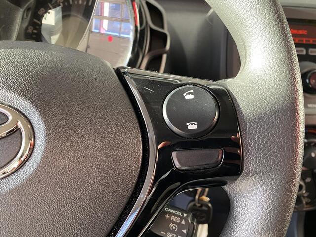 Toyota AYGO 1.0 VVT-i x-fun met Airco, Bluetooth 5 deuren en zeer weinig km