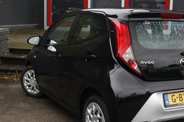 Toyota AYGO 1.0 VVT-i x-play limited | Bluetooth| achteruitrijcamera |