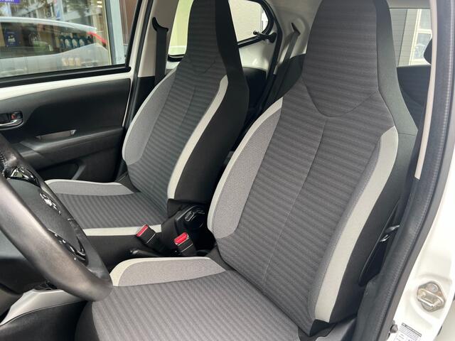 Toyota AYGO 1.0 VVT-I X-PLAY