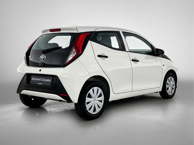 Toyota AYGO 1.0 VVT-i x-fun | Mooi lage km stand |