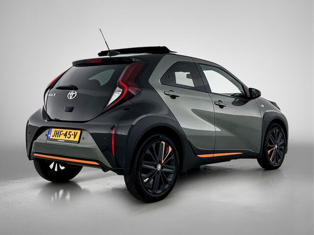 Toyota AYGO X 1.0 VVT-i S-CVT Premium | Open dak | Lederen bekleding | Stoelverwarming | JBL |
