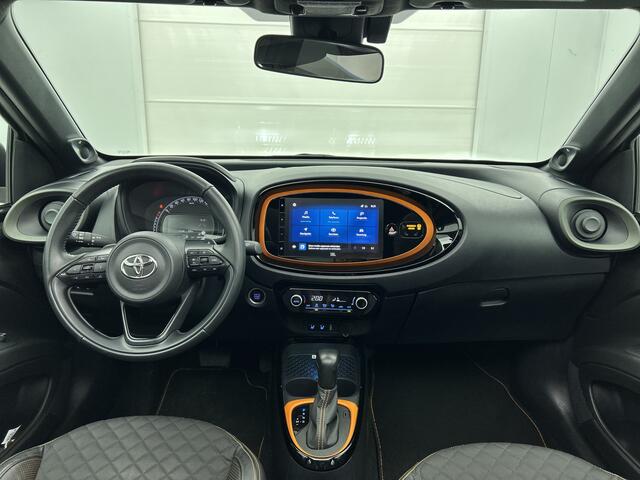 Toyota AYGO X 1.0 VVT-i S-CVT Premium | Open dak | Lederen bekleding | Stoelverwarming | JBL |