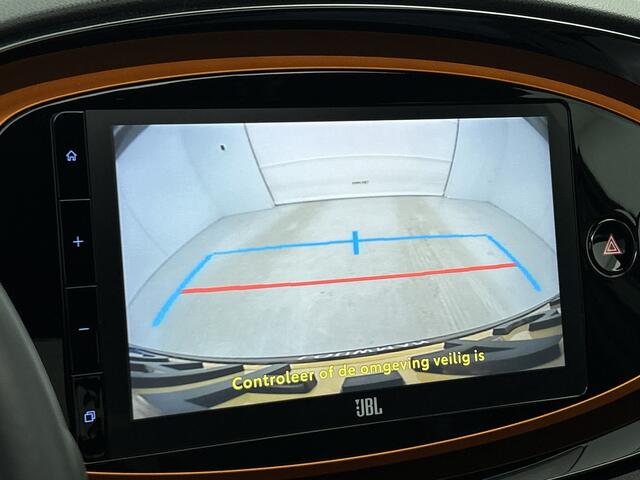 Toyota AYGO X 1.0 VVT-i S-CVT Premium | Open dak | Lederen bekleding | Stoelverwarming | JBL |