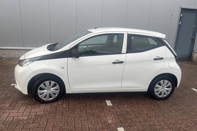 Toyota AYGO 1.0 VVT-i x-fun