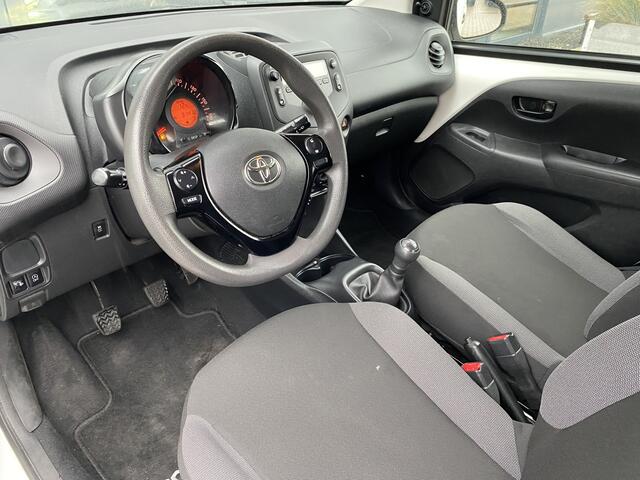 Toyota AYGO 1.0 VVT-i x-fun Airco