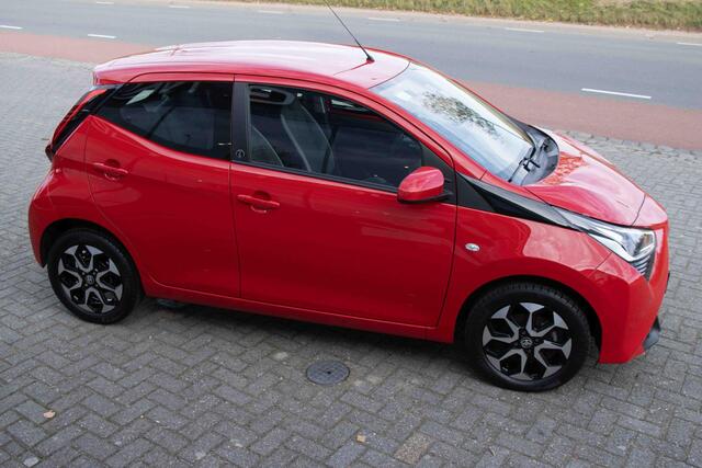 Toyota AYGO 1.0 VVT-i x-play Team D