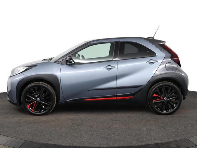 Toyota AYGO X 1.0 VVT-i S-CVT Undercover | Automaat | Parkeer sensoren | Stoelverwarming |
