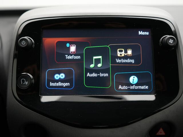 Toyota AYGO 1.0 VVT-i X-Play Cabrio | Apple Carplay -/ Android Auto |