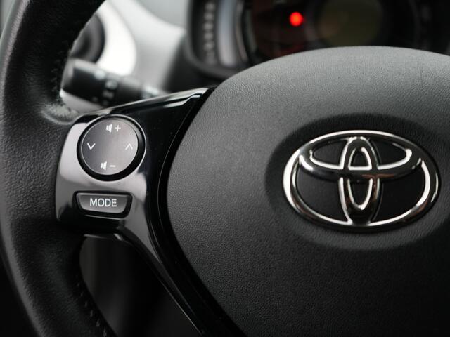 Toyota AYGO 1.0 VVT-i X-Play Cabrio | Apple Carplay -/ Android Auto |
