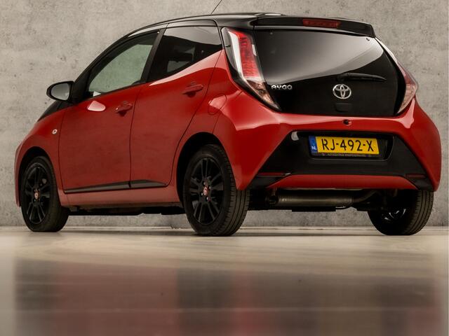 Toyota AYGO 1.0 VVT-i x-cite Sport Automaat (APPLE CARPLAY, CRUISE, CAMERA, LM VELGEN, GETINT GLAS, SPORTSTOELEN, ELEK RAMEN, DAB+, NIEUWE APK, NIEUWSTAAT)