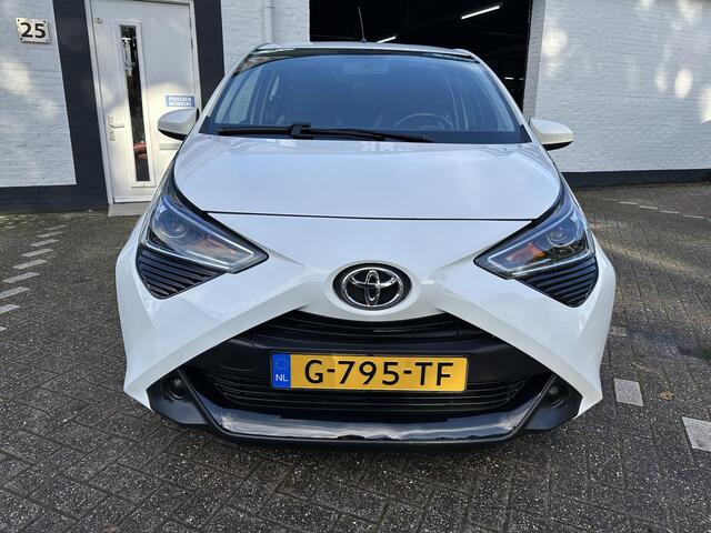 Toyota AYGO 1.0 VVT-i x-play limited /Airco/camera/Nieuwe apk bij aflevering