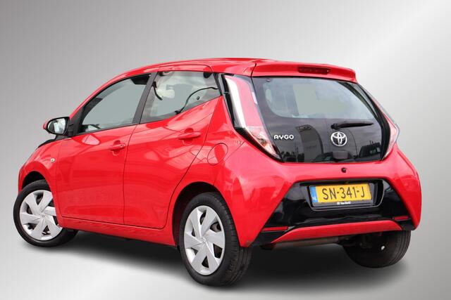 Toyota AYGO 1.0 VVT-i x-nav, Achteruitrijcamera, Bluetooth, Airco, Stuurwiel bediening
