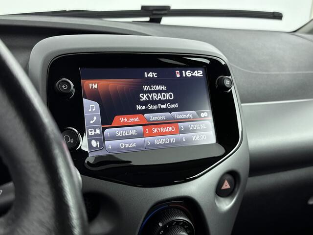 Toyota AYGO 1.0 VVT-i X-Play | Apple Carplay -/ Android Auto | Parkeercamera |