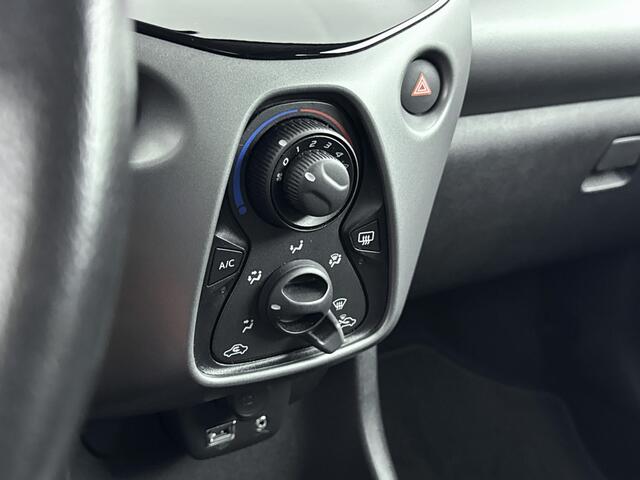 Toyota AYGO 1.0 VVT-i X-Play | Apple Carplay -/ Android Auto | Parkeercamera |