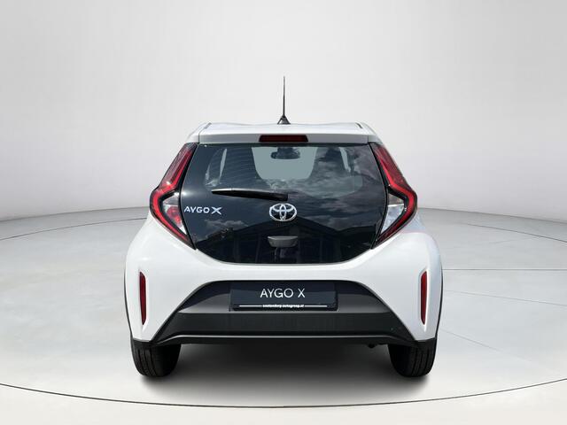 Toyota AYGO X 1.0 VVT-i MT Play | Pure white | Nieuw uit voorraad leverbaar |