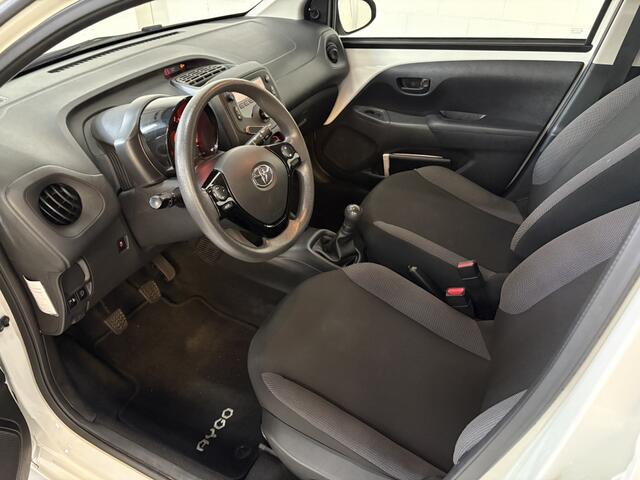 Toyota AYGO 1.0 VVT-i x-fun