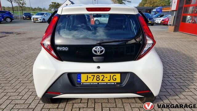 Toyota AYGO 1.0 VVT-i x-fun