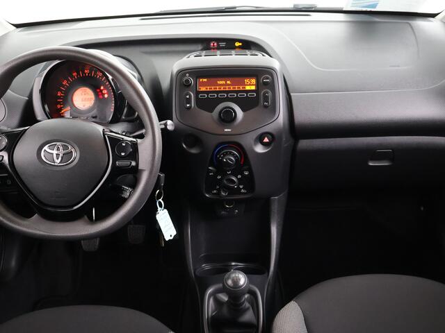 Toyota AYGO 1.0 VVT-i x-fun