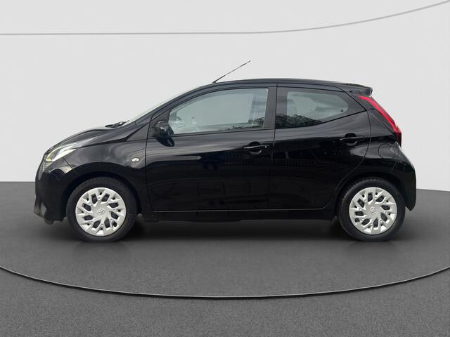 Toyota AYGO 1.0 VVT-i X-Play | Camera | Apple Carplay
