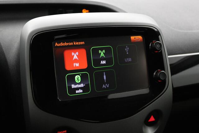 Toyota AYGO 1.0 VVT-i x | Climate control | Apple carplay - android auto | Keyless | Parkeercamera |