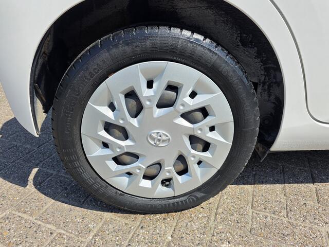 Toyota AYGO 1.0 VVT-i x-play, 1e Eig! Camera! Carplay! VERWACHT!