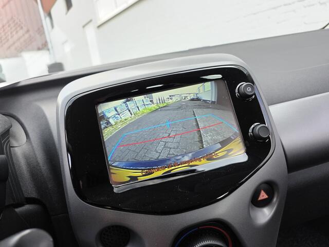 Toyota AYGO 1.0 VVT-i x-play, 1e Eig! Camera! Carplay! VERWACHT!