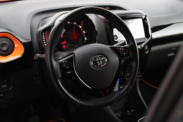 Toyota AYGO 1.0 VVT-i x-JBL Airco Automatisch, Apple Carplay/Android Auto, Premium JBL geluidsinstallatie met subwoofer