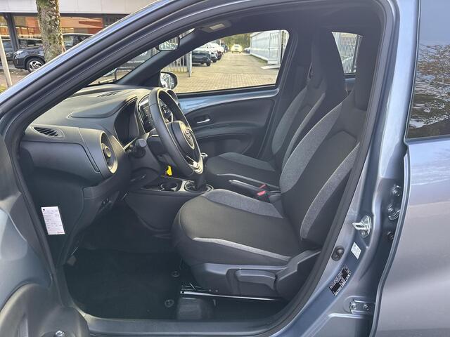 Toyota AYGO X 1.0 VVT-i MT Play | 06-10141018 Voor meer informatie