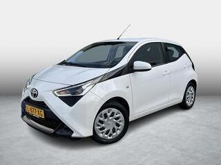 toyota-aygo-1.0-vvt-i-x-play-naviga