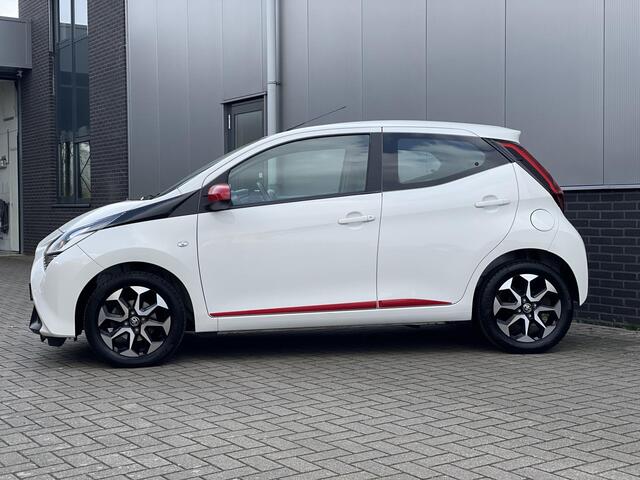Toyota AYGO 1.0 VVT-i x-play AUTOMAAT RIJKLAAR