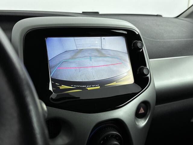Toyota AYGO 1.0 VVT-i x-wave | Parkeercamera | Cabrio dak | Lichtmetalen velgen |