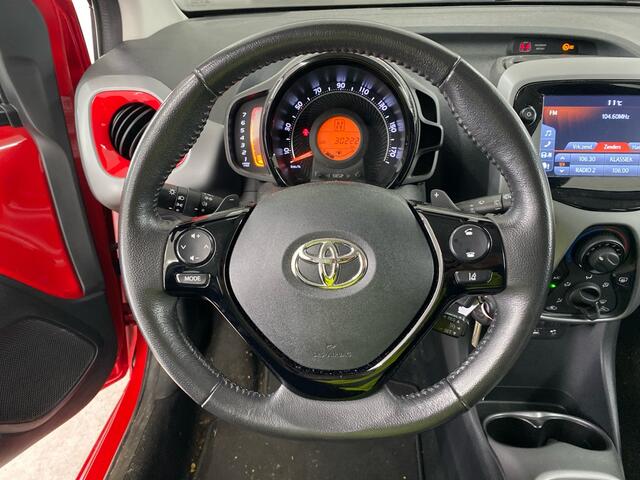 Toyota AYGO 1.0 VVT-i x-play AUT! 1e Eig! Camera! Carplay! VERWACHT!