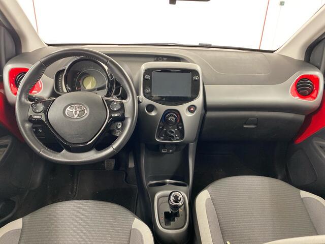 Toyota AYGO 1.0 VVT-i x-play AUT! 1e Eig! Camera! Carplay! VERWACHT!