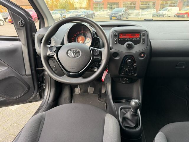Toyota AYGO 1.0 VVT-i X-Fun 5-Deurs Led Airco