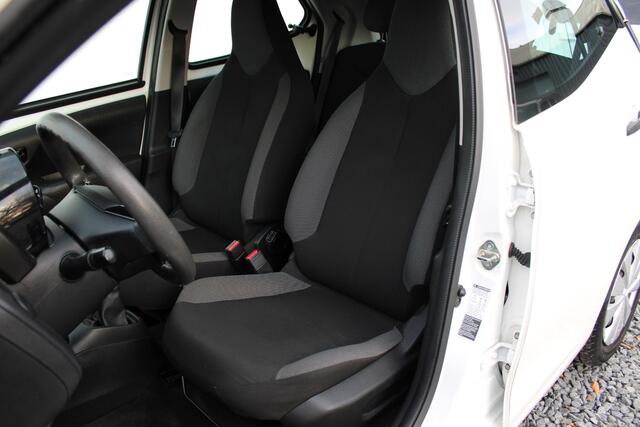 Toyota AYGO 1.0 VVT-i x-fun Dealer onderhouden