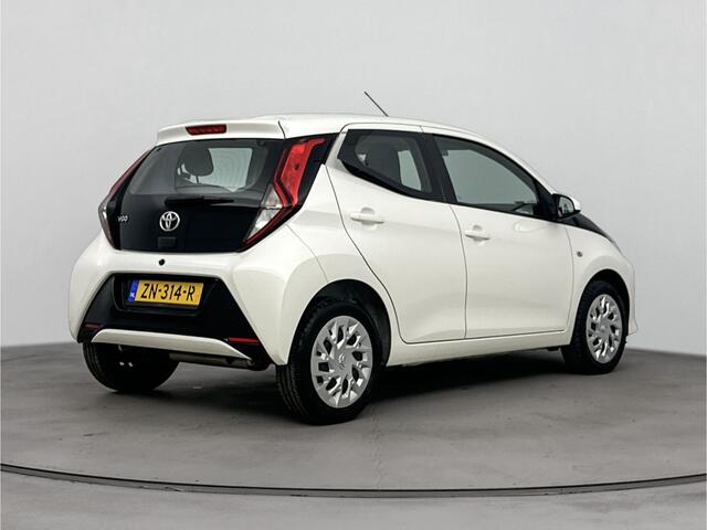 Toyota AYGO 1.0 VVT-i x-play 5-Drs | Parkeercamera | NL-Auto | Dealeronderhouden | 1E Eig | APK 06-2027 |