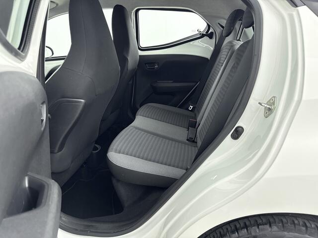 Toyota AYGO 1.0 VVT-i x-play 5-Drs | Parkeercamera | NL-Auto | Dealeronderhouden | 1E Eig | APK 06-2027 |