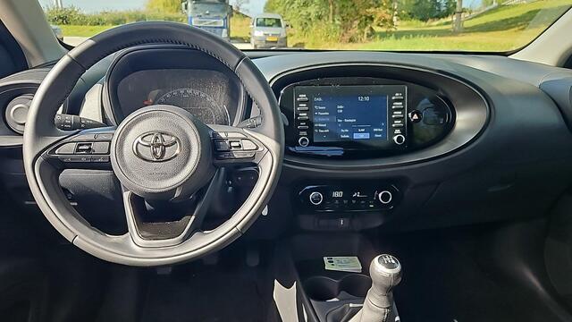Toyota AYGO X 1.0 VVT-i MT First | Apple Carplay & AndroidAUTO | Lichtmetalen velgen | Camera |