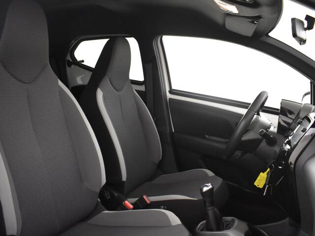 Toyota AYGO 1.0 VVT-i x-cite | Carplay | Climate Control | LM Velgen